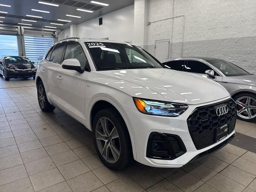 2025 Audi Q5 45 S line Premium