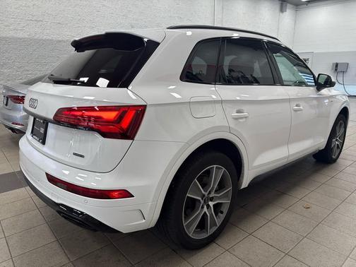 2025 Audi Q5 45 S line Premium