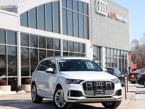 2022 Audi Q7 55 Premium Plus