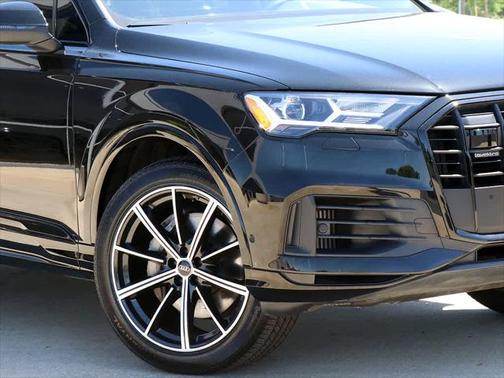 2022 Audi Q7 55 Premium Plus