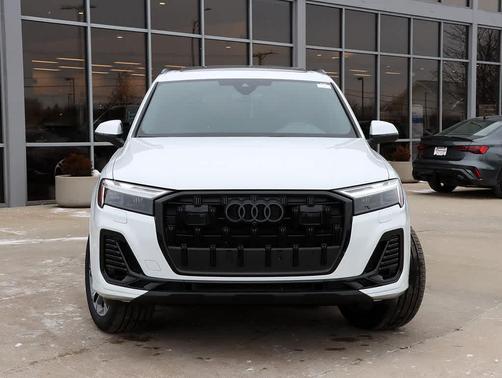 2026 Audi Q7 45 Premium