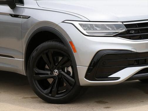 2023 Volkswagen Tiguan 2.0T SE R-Line Black 4MOTION