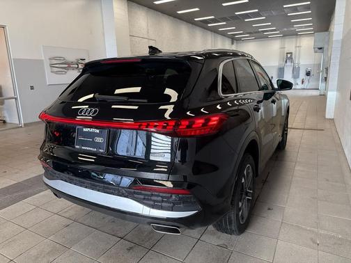 2025 Audi Q5 Premium TFSI quattro S tronic