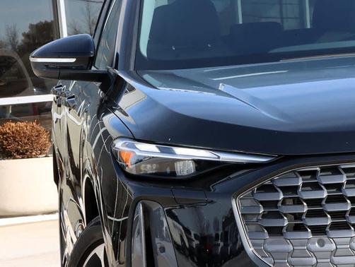 2025 Audi Q5 Premium TFSI quattro S tronic