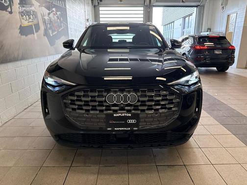 2025 Audi Q5 Premium TFSI quattro S tronic