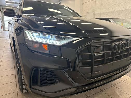 2023 Audi Q8 55 Premium Plus