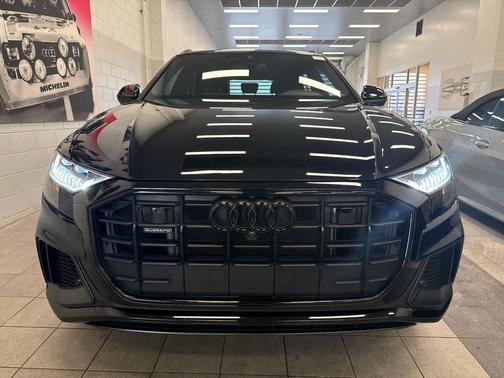 2023 Audi Q8 55 Premium Plus