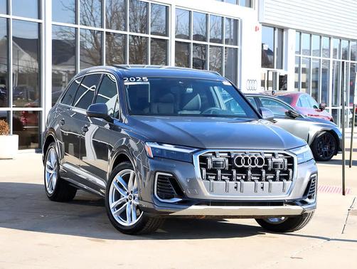 2025 Audi Q7 55 Premium Plus