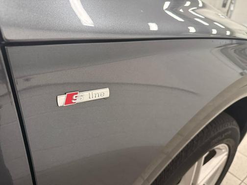 2024 Audi Q5 55 S line Prestige