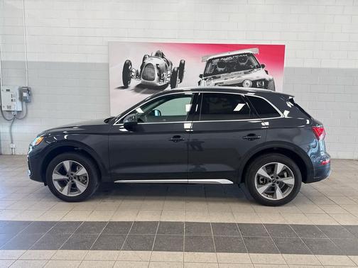 2023 Audi Q5 40 Premium Plus