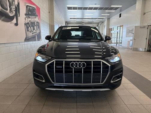2023 Audi Q5 40 Premium Plus