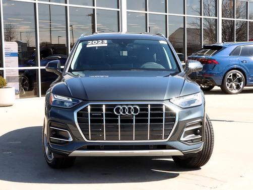 Manhattan Gray Metallic 2023 Audi Q5 40 Premium Plus