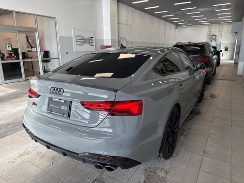 2022 Audi S5 Premium Plus TFSI quattro Tiptronic