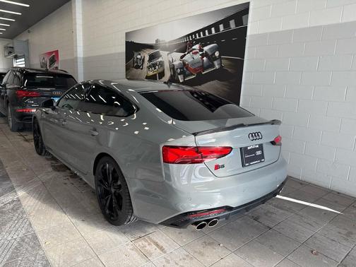 2022 Audi S5 Premium Plus TFSI quattro Tiptronic