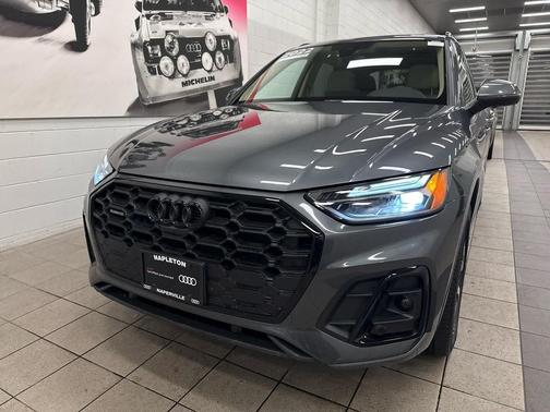 2022 Audi Q5 45 S line Premium Plus