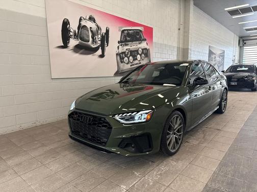 2023 Audi S4 Premium Plus TFSI quattro Tiptronic