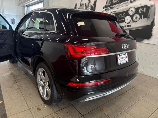 2021 Audi Q5 45 Premium Plus