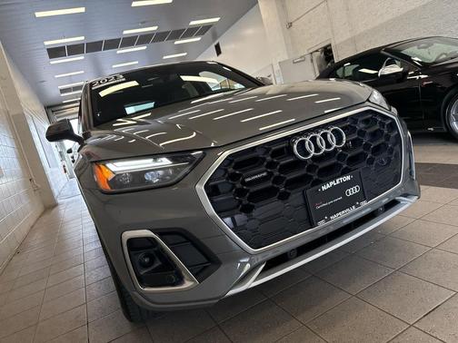 Chronos Gray Metallic 2023 Audi Q5 45 S line Premium