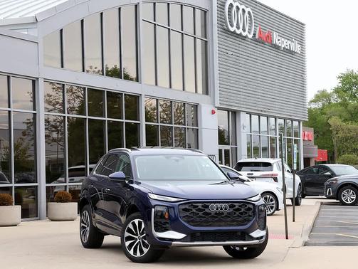 Navarra Blue Metallic 2026 Audi Q3 TFSI quattro S tronic