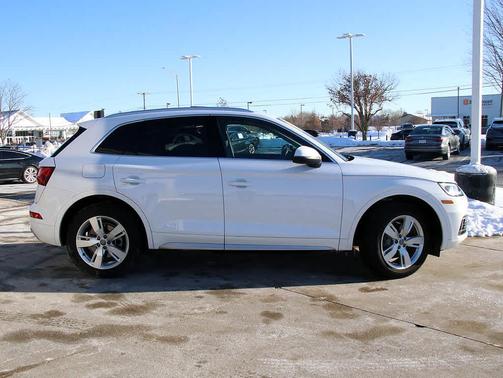 2018 Audi Q5 2.0T Premium Plus
