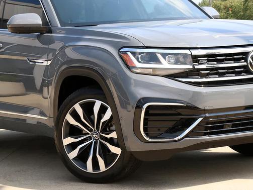 2023 Volkswagen Atlas Cross Sport 3.6L V6 SEL Premium R-Line