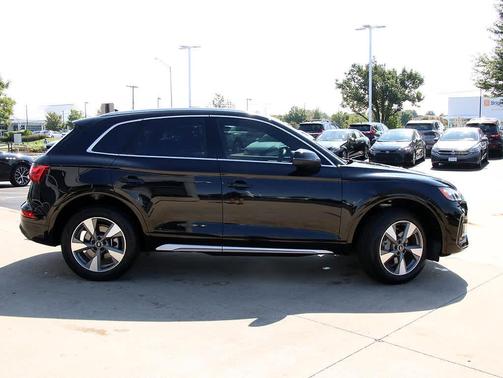 2023 Audi Q5 40 Premium Plus