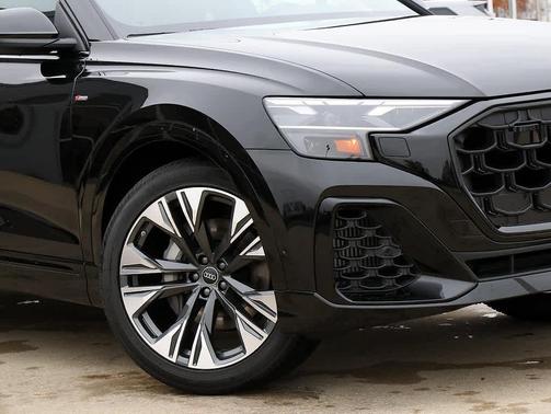 2026 Audi Q8 55 Premium Plus