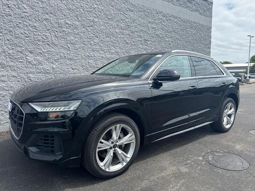 Mythos Black Metallic 2023 Audi Q8 55 Premium Plus
