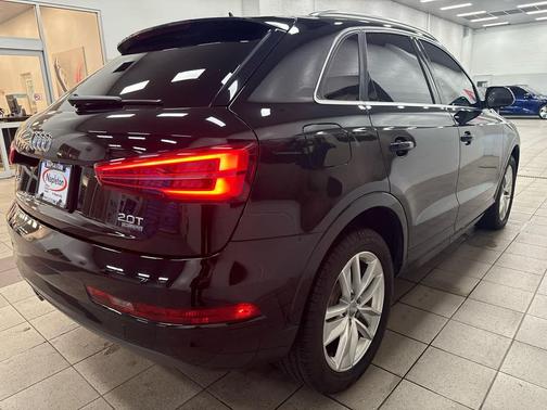 2017 Audi Q3 2.0T Premium Plus
