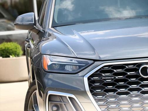 2022 Audi Q5 45 S line Premium Plus