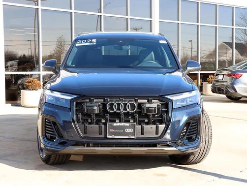 2025 Audi Q7 55 Premium Plus