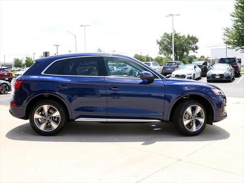2024 Audi Q5 40 Premium