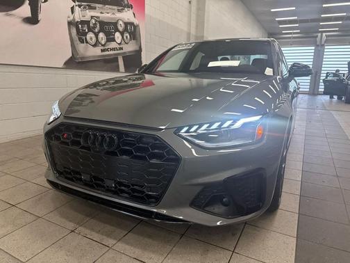 2023 Audi S4 Premium Plus TFSI quattro Tiptronic