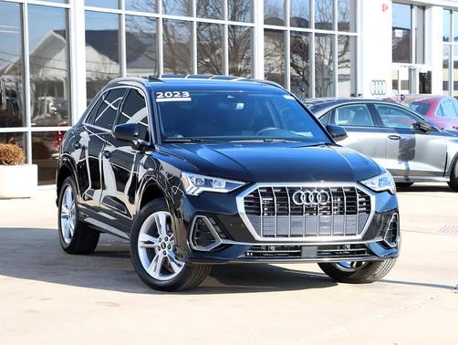 2023 Audi Q3 45 S line Premium Plus