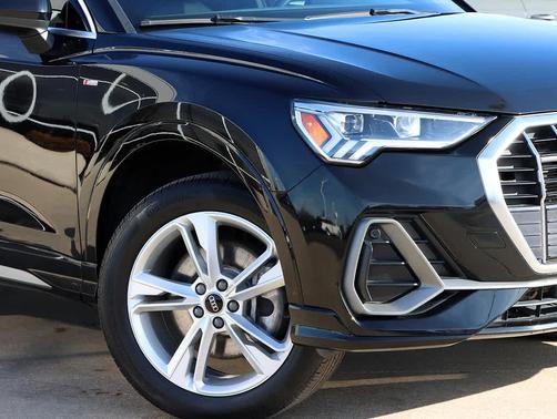 2023 Audi Q3 45 S line Premium Plus