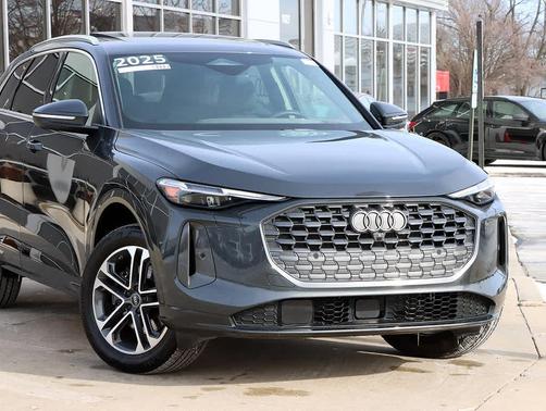 2025 Audi Q5 Premium Plus TFSI quattro S tronic