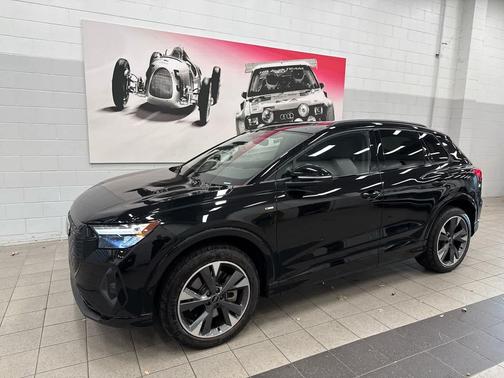 2023 Audi Q4 e-tron Premium Plus 50 quattro