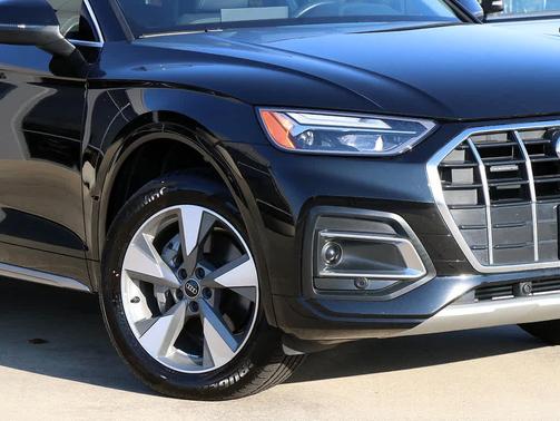 2023 Audi Q5 40 Premium Plus