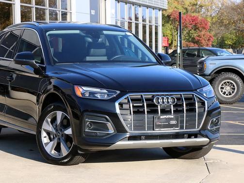 2023 Audi Q5 40 Premium Plus