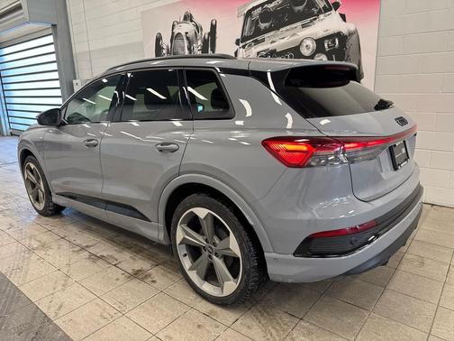 2024 Audi Q4 e-tron Prestige 55 quattro