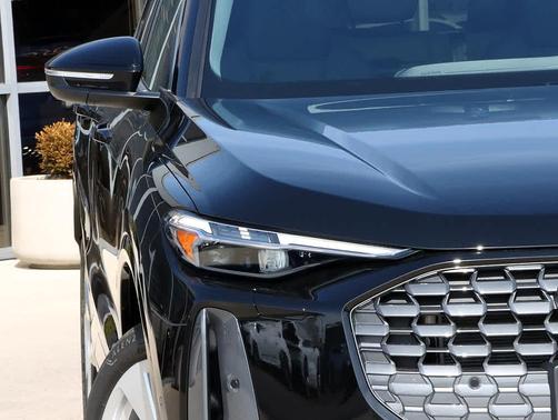 2026 Audi Q5 Premium Plus TFSI quattro S tronic