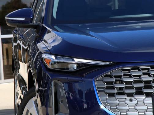 2025 Audi Q5 Premium Plus TFSI quattro S tronic