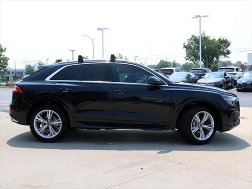 2023 Audi Q8 55 Premium