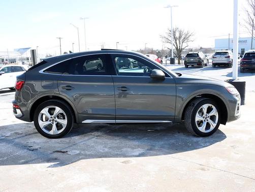 2024 Audi Q5 45 S line Premium Plus