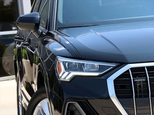 2024 Audi Q3 Premium 45 TFSI S line quattro Tiptronic