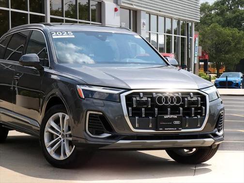 2025 Audi Q7 55 Premium Plus