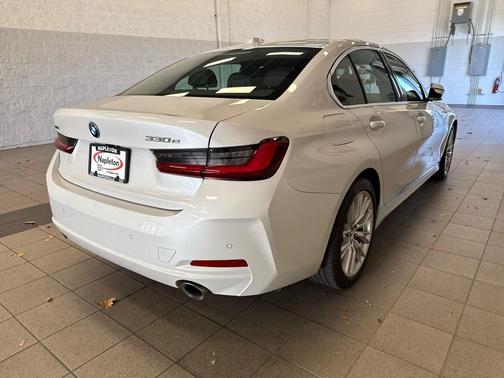 2024 BMW 330e xDrive