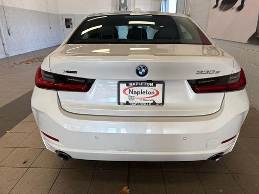 2024 BMW 330e xDrive