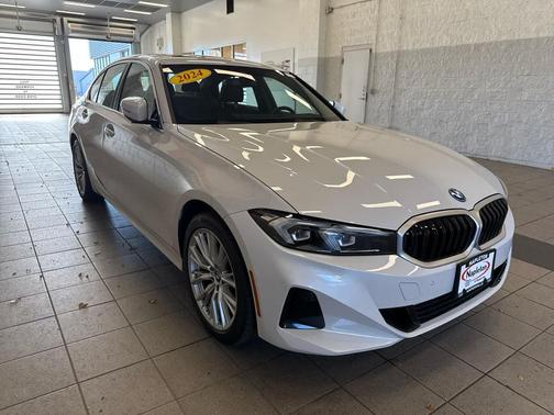 2024 BMW 330e xDrive