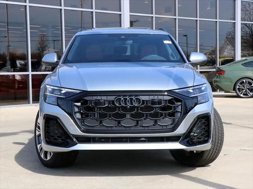 2025 Audi Q8 55 Premium Plus